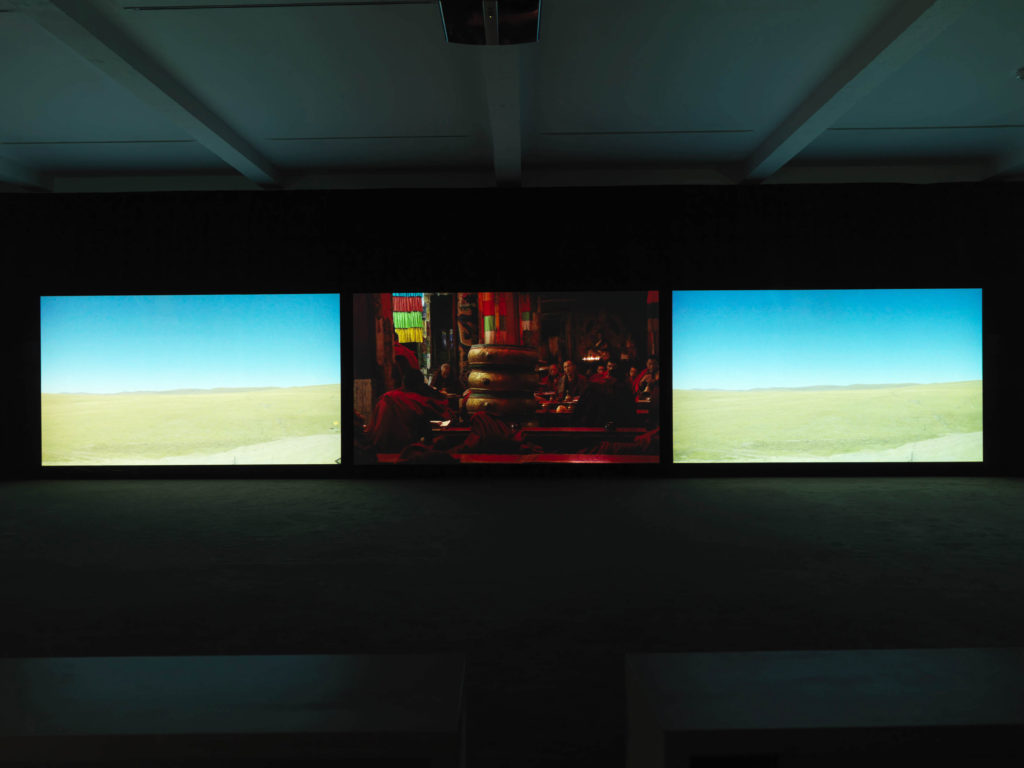 Darren Almond, In The Between, 2006. 3-channel HD video with audio; 14 minutes. Courtesy of the artist/ Gallerie Max Hetzler, Berlin/Jay Jopling, White Cube, London/ Matthew Marks Gallery, New York. Installation view at Parasol unit, London, 2008. Photo: Hugo Glendinning
