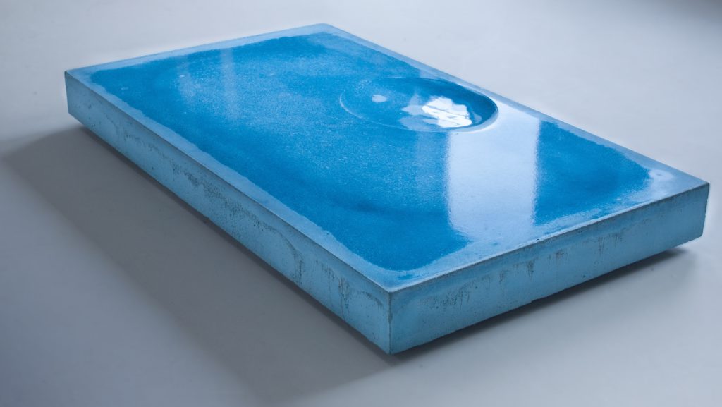Luana Duvoisin Zanchi, Untitled, 2013.
Blue concrete. Photo: Ugo Petronin.
